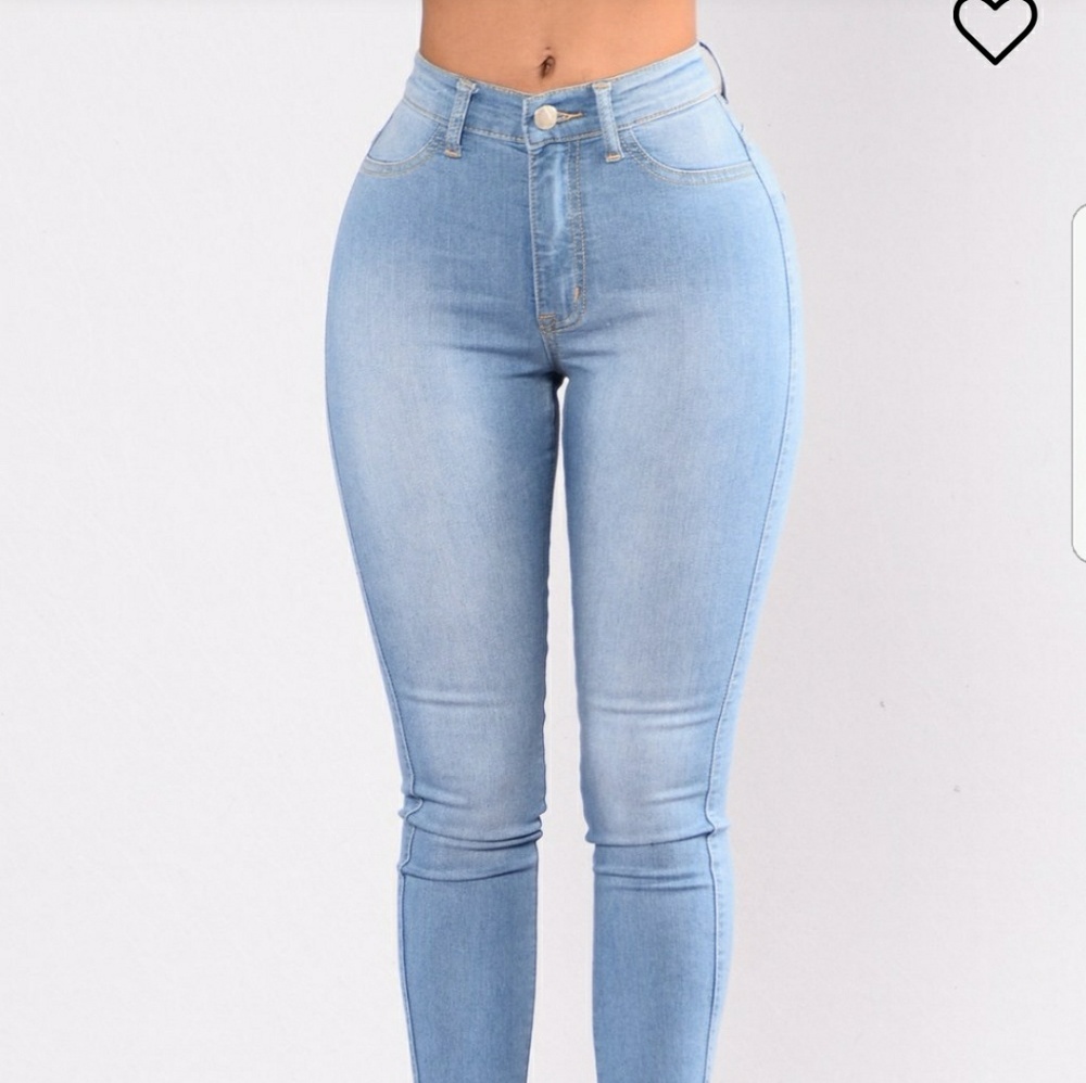 🛍💕Addicted to a Memory jeans (light blue)
